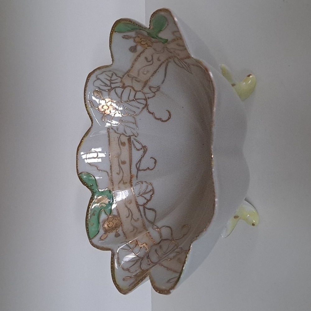 Antique Nippon Scalloped Footed Bowl | Hand painted | Japan - Picture 3 of 10